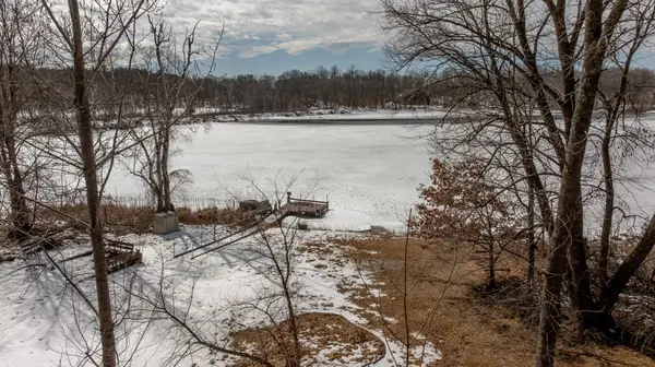 10802 Sunset Bay LN, Pequot Lakes, MN 56472