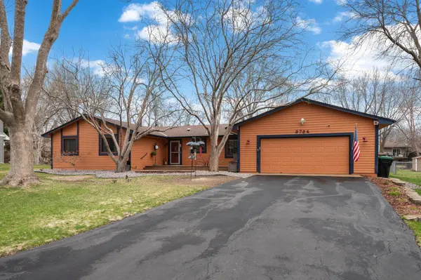 9784 Kirkwood LN N, Maple Grove, MN 55369