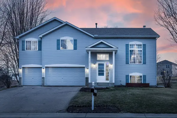 1137 Kinder DR, Waconia, MN 55387