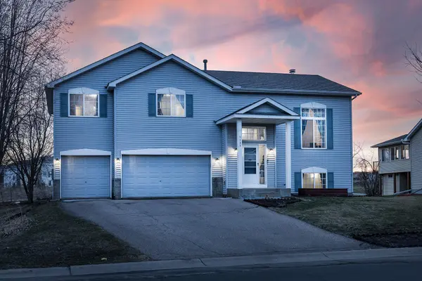 1137 Kinder DR, Waconia, MN 55387