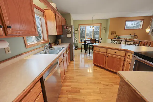 400 Elder CIR NW, Saint Michael, MN 55376
