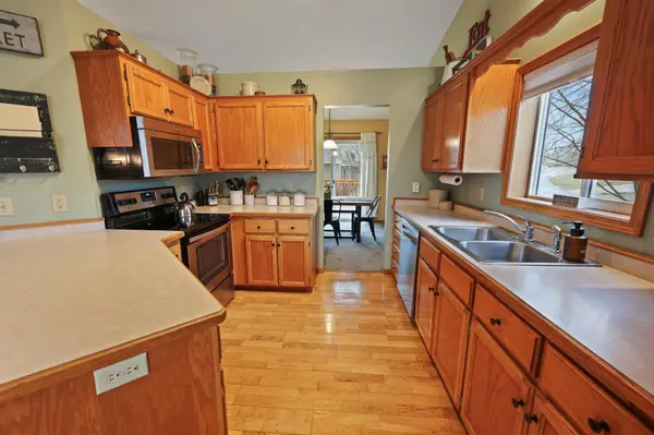 400 Elder CIR NW, Saint Michael, MN 55376