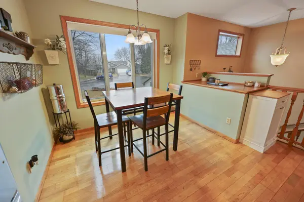 400 Elder CIR NW, Saint Michael, MN 55376