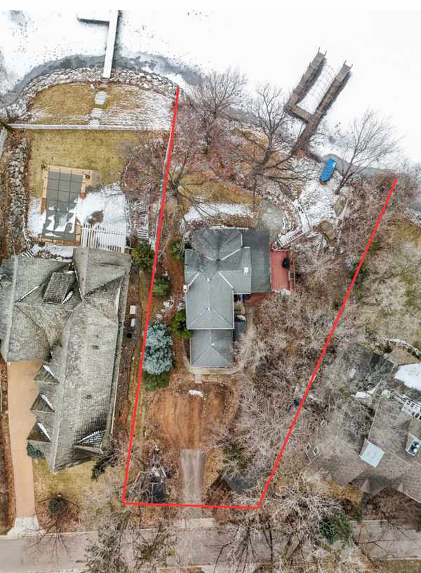 805 Hidden LN,  Excelsior,  MN 55331