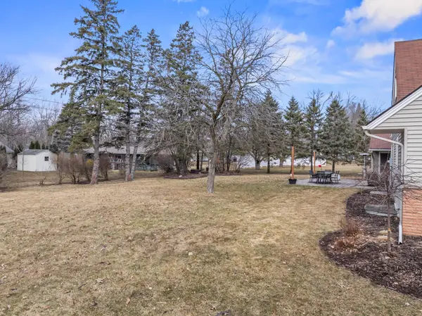 2200 2nd AVE NW, Austin, MN 55912