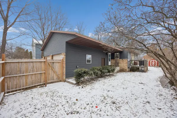 416 Broadway ST E, Osseo, MN 55369