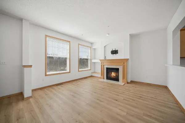 2062 Wellens ST #84, Chaska, MN 55318