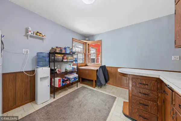 8238 Oakland AVE S, Bloomington, MN 55420