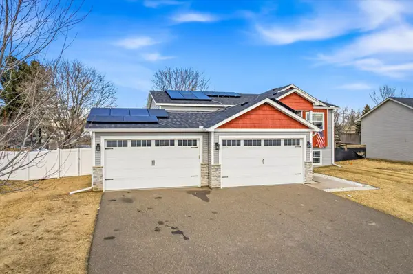 704 Edgewood ST SW, Isanti, MN 55040