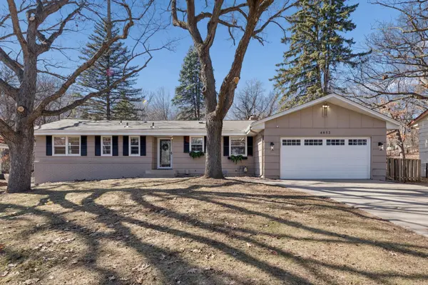 4652 Caribou DR, Minnetonka, MN 55345