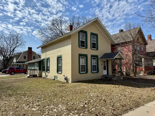 403 W (6th) Broadway ST, Winona, MN 55987