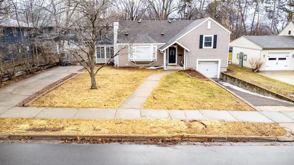 240 Morton AVE NW,  Elk River,  MN 55330
