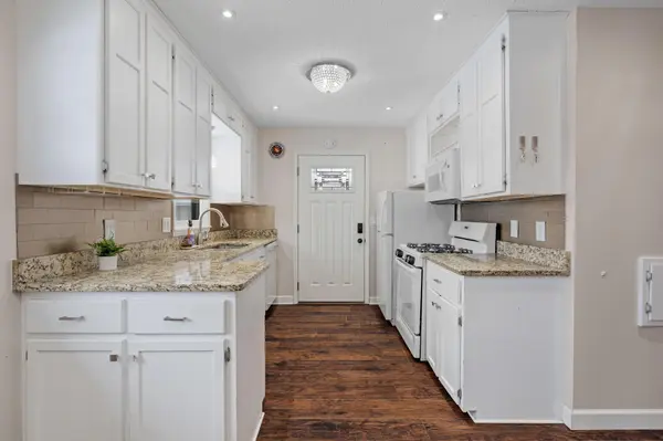 101 W 93rd ST,  Bloomington,  MN 55420