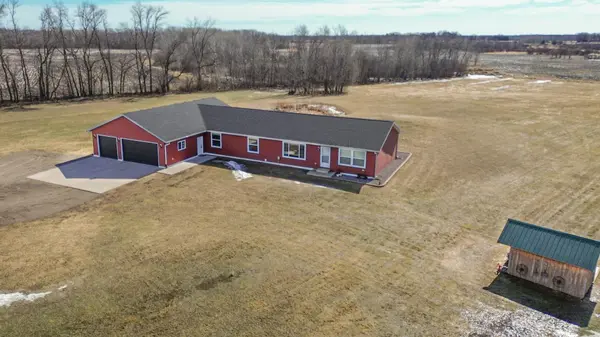 17714 107th ST NE, Oak Park, MN 56357