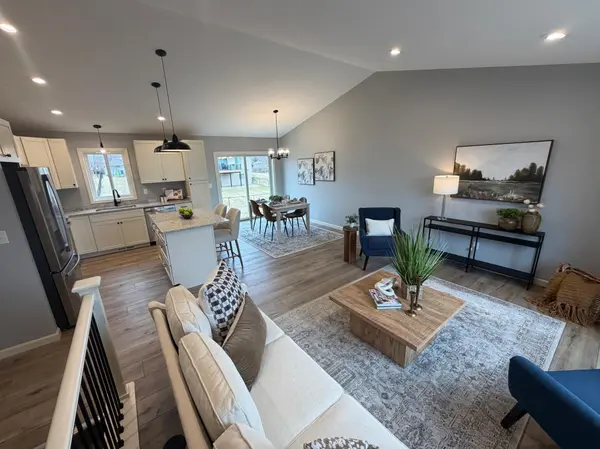 1635 Squirrel WAY, New Richmond, WI 54017