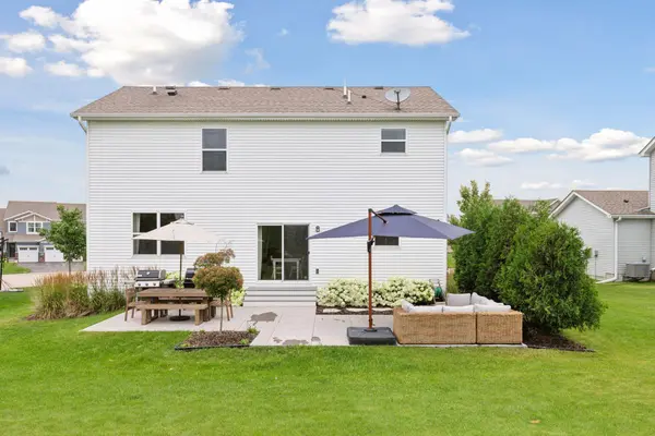 2430 Lacy LN, Victoria, MN 55386