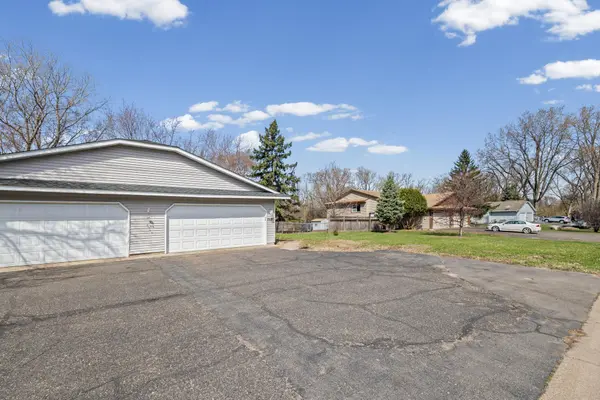 7521 Xerxes AVE N, Brooklyn Park, MN 55444