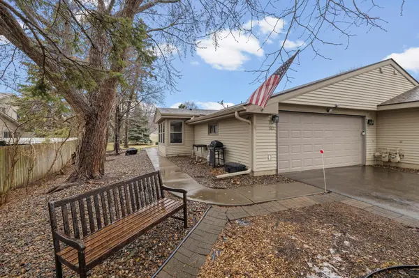 5272 149th ST W, Apple Valley, MN 55124