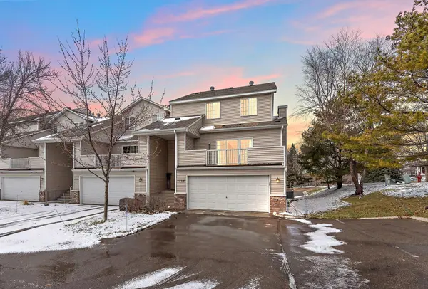 7717 Nicholas WAY, Chanhassen, MN 55317