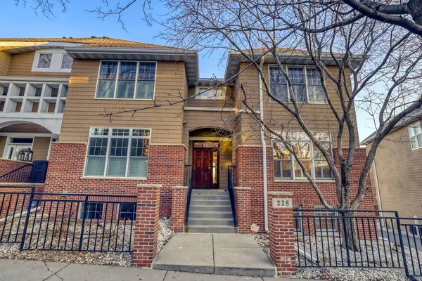 228 Ridgewood AVE, Minneapolis, MN 55403