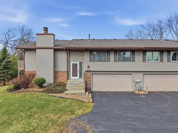 1072 Amble DR,  Shoreview,  MN 55126