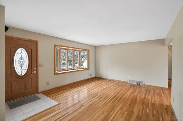 75 99th AVE NW, Coon Rapids, MN 55448