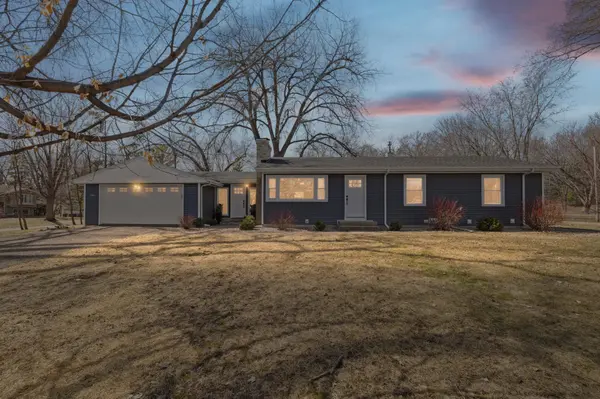 105 Saratoga LN N, Plymouth, MN 55441