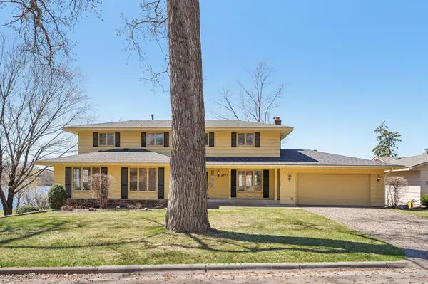 3921 Crystal Lake BLVD, Robbinsdale, MN 55422