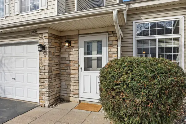 15024 Dunwood TRL, Apple Valley, MN 55124