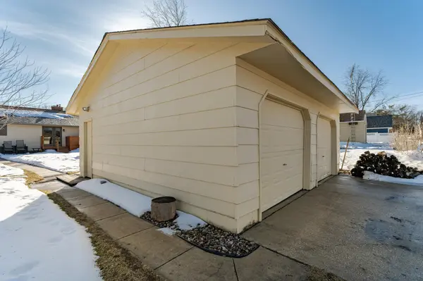 805 1st AVE NW, Byron, MN 55920