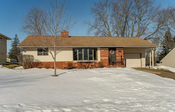 805 1st AVE NW, Byron, MN 55920