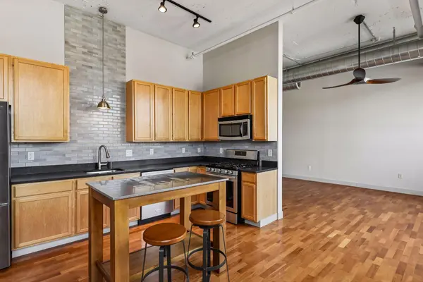 1701 Madison ST NE #201, Minneapolis, MN 55413