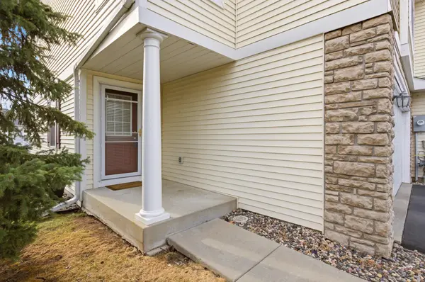 2861 Century TRL, Chanhassen, MN 55317