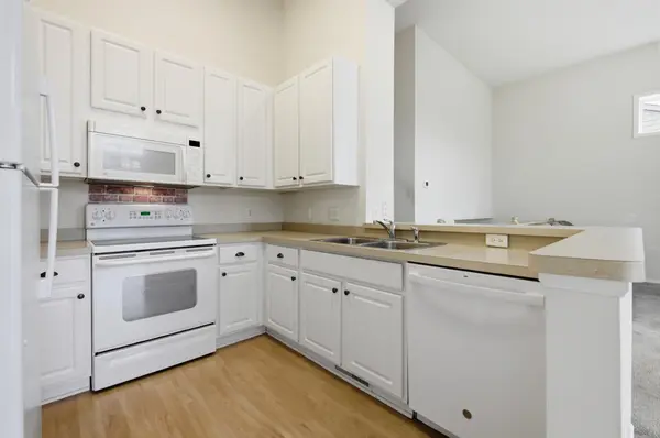 2861 Century TRL, Chanhassen, MN 55317