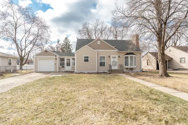 5312 Lilac DR N, Brooklyn Center, MN 55430
