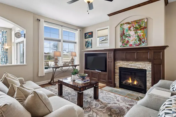 8800 Lake Riley DR, Chanhassen, MN 55317