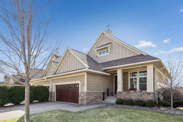 8800 Lake Riley DR, Chanhassen, MN 55317