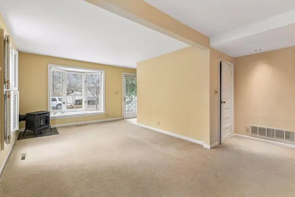 248 Center ST, Excelsior, MN 55331