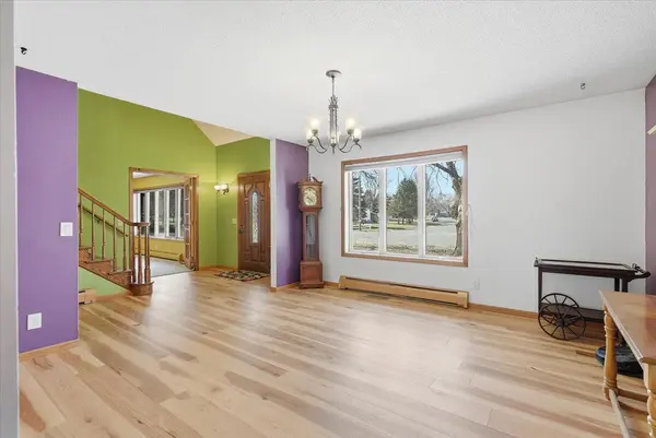 1299 Parkview DR, New Richmond, WI 54017