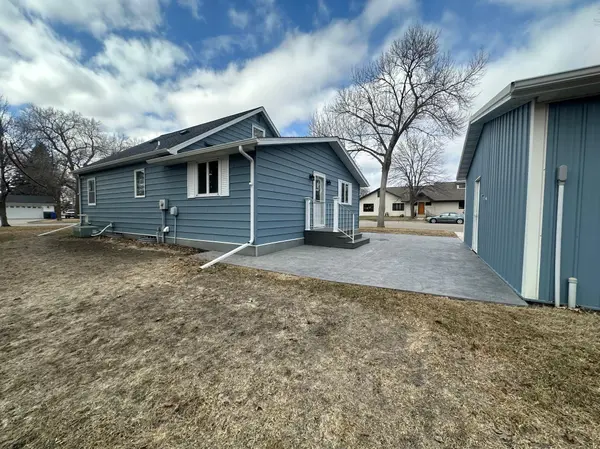 720 4th ST, Hawley, MN 56549