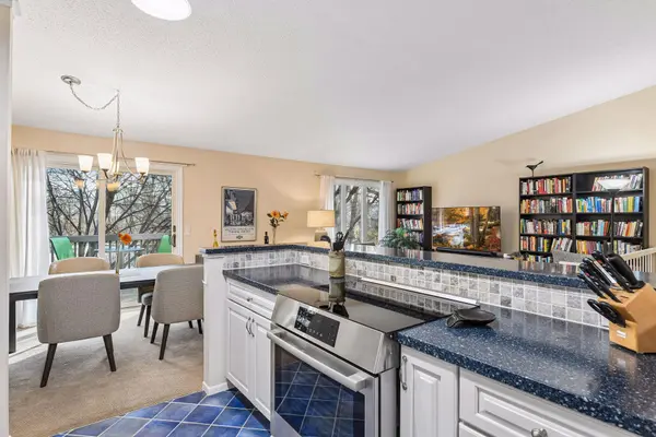 6356 Red Fox LN, Edina, MN 55436