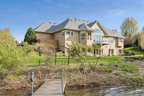 2340 Lake Lucy RD, Chanhassen, MN 55317