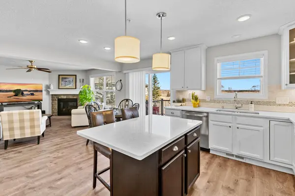 9954 5th Street LN N, Lake Elmo, MN 55042