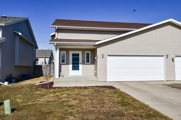 706 14TH AVE E, West Fargo, ND 58078