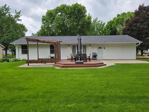 9966 108th AVE N, Maple Grove, MN 55369
