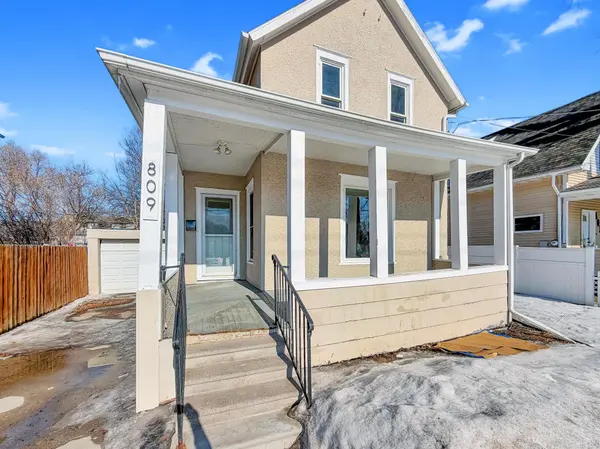 809 11th AVE N, Fargo, ND 58102