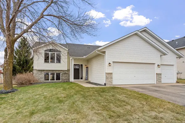 2218 Chase DR, Faribault, MN 55021
