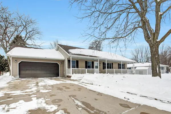 908 Apple LN, Lake City, MN 55041