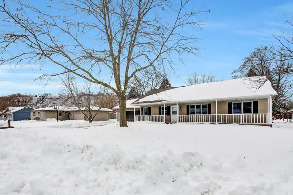 908 Apple LN, Lake City, MN 55041