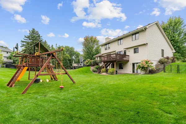 10830 46th PL N, Plymouth, MN 55442